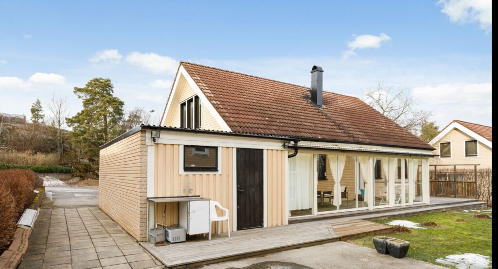 21. Fasadrenovering villa.jpg